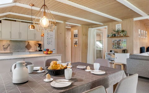 Annaline - 10Km from the Sea: Design Intérieur, Meubles, Bois, Sol, Plafond, Luminaire, Cuisine, Pièce, Sol, Comptoir