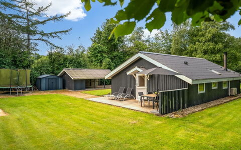 Annaline - 10Km from the Sea: Toit, Domicile, Chalet, Biens, Pelouse, Ferme, Jardin, Cour, Aménagement Paysager, Arrière-Cour