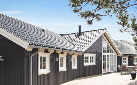 Sighwaldi - 900M from the Sea: Bois, Toit, Architecture, Domicile, Maison, Chalet, Siding, Dur, Pente, Biens