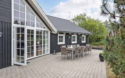 Sighwaldi - 900M from the Sea: Bois, Toit, Architecture, Domicile, Maison, Chalet, Siding, Dur, Pente, Biens