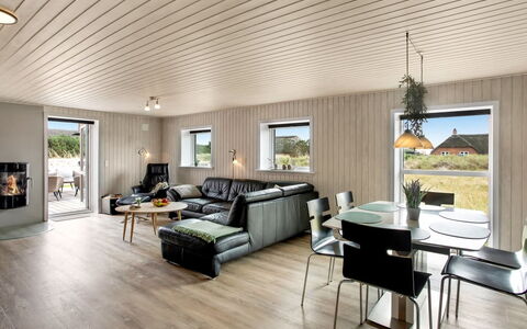 Dirtje - 200M from the Sea: Bois, Plafond, Sol, Design Intérieur, Sol, Parquet, Dur, Salon, Planche, Tache De Bois