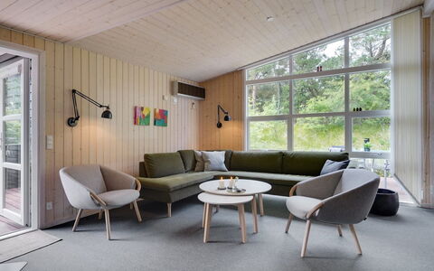 Akkar - 1.8Km from the Sea: Meubles, Sol, Design Intérieur, Bois, Sol, Salon, Domicile, Table, Canapé, Parquet