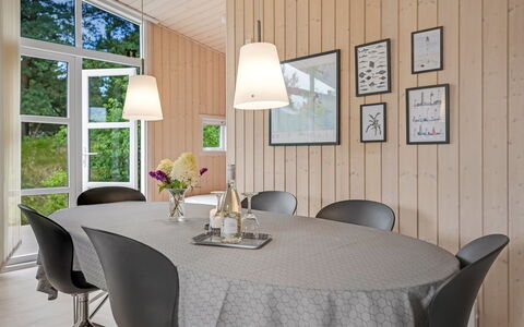 Akkar - 1.8Km from the Sea: Meubles, Bois, Design Intérieur, Sol, Table Cuisine Et Salle A Manger, Salle À Manger, Chaise, Table, Sol, Luminaire