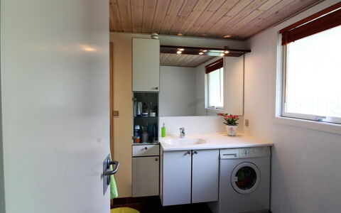Atla - 2.5Km from the Sea: Maison, Domicile, Chalet, Biens, Cour, Ferme, Siding, Batiments Jardin, Porche