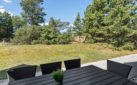 Edeltraut - 900M from the Sea: Maison, Domicile, Chalet, Biens, Cour, Ferme, Siding, Batiments Jardin, Porche