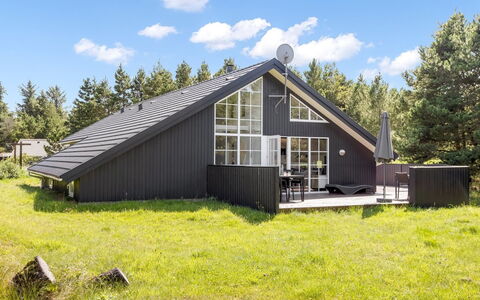 Joseline - 1.8Km from the Sea: Toit, Maison, Domicile, Chalet, Porte, Siding, Plate-Forme, Porche, Planche, Dur