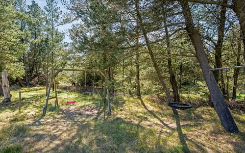 Augustine - 1.6Km from the Sea: Herbe, Prairie, Paysage, Écorégion, Plaine, Communauté Des Plantes, Lot Terre, Mobilier De Jardin, Prairie, Formations Arbustives
