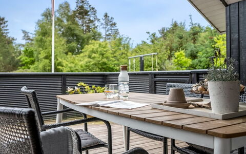 Meinolf - 2Km from the Sea: Bois, Toit, Architecture, Domicile, Maison, Chalet, Siding, Dur, Pente, Biens