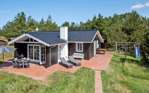 Raili - 1.5Km from the Sea: Chalet, Cabanon, Cabane, Ferme, Prairie, Cabane, Grange, Cabane En Rondins, Batiments Jardin