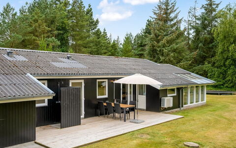 Eleni - 2.5Km from the Sea: Maison, Domicile, Chalet, Biens, Cour, Ferme, Siding, Batiments Jardin, Porche