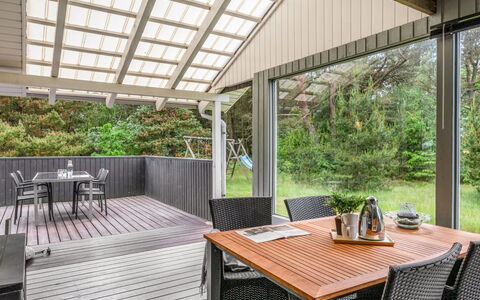 Tala - 4Km from the Sea: Bois, Porche, Plate-Forme, Parquet, Dur, Plafond, Tache De Bois, Ombre, Structure En Plein Air, Patio