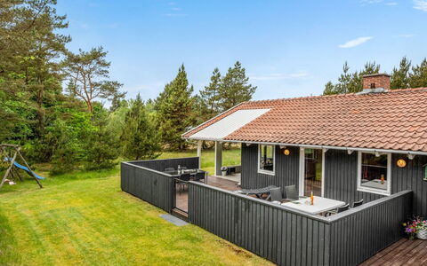 Tala - 4Km from the Sea: Bois, Maison, Toit, Domicile, Chalet, Lot Terre, Porche, Siding, Dur, Ombre