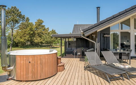Selima - 300M from the Sea: Bois, Toit, Architecture, Domicile, Maison, Chalet, Siding, Dur, Pente, Biens