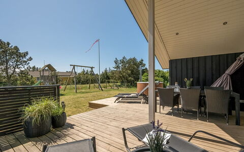 Selima - 300M from the Sea: Bois, Toit, Architecture, Domicile, Maison, Chalet, Siding, Dur, Pente, Biens