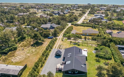 Selima - 300M from the Sea