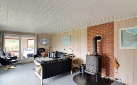 Kastehelmi - 400M from the Sea: Design Intérieur, Bois, Sol, Plafond, Meubles, Sol, Pièce, Chaise, Salon, Luminaire