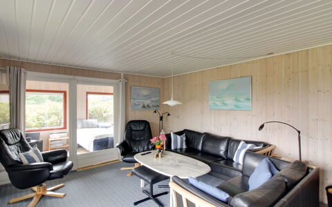 Kastehelmi - 400M from the Sea: Bois, Plafond, Design Intérieur, Sol, Meubles, Sol, Salon, Canapé, Pièce