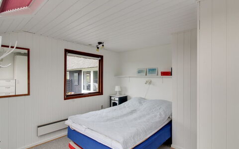 Kastehelmi - 400M from the Sea: Bois, Plafond, Chambre, Design Intérieur, Sol, Sol, Lit, Meubles, Pièce, Domicile