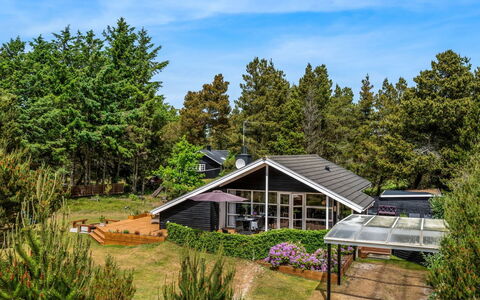 Elske - 1.1Km from the Sea: Bois, Parquet, Sol, Dur, Planche, Tache De Bois, Plate-Forme, Sol, Domicile, Siding