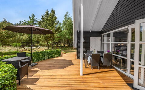Elske - 1.1Km from the Sea: Bois, Parquet, Sol, Dur, Planche, Tache De Bois, Plate-Forme, Sol, Domicile, Siding