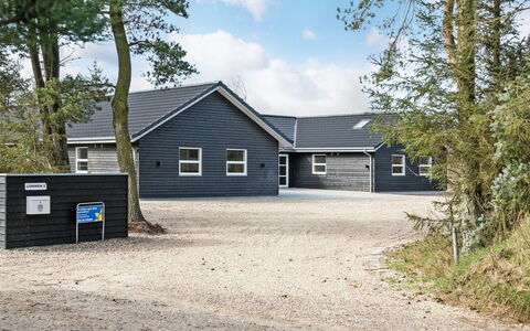 Jeneke - 1.6Km from the Sea: Maison, Domicile, Chalet, Biens, Cour, Ferme, Siding, Batiments Jardin, Porche