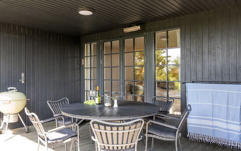 Sine - 500M from the Sea: Meubles, Design Intérieur, Sol, Sol, Plafond, Pièce, Chaise, Table, Appartement, Table Cuisine Et Salle A Manger