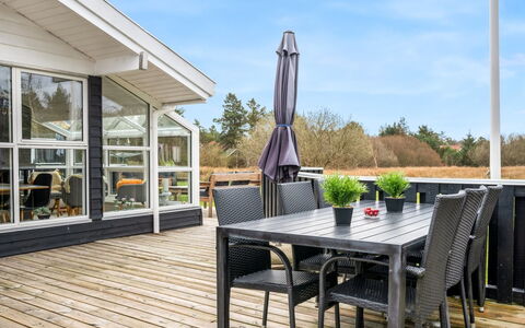 Emilia - 1.8Km from the Sea: Toit, Lot Terre, Chalet, Ferme, Champ, Cabanon, Grange, Biens, Batiments Jardin