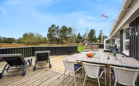 Emilia - 1.8Km from the Sea: Toit, Lot Terre, Chalet, Ferme, Champ, Cabanon, Grange, Biens, Batiments Jardin