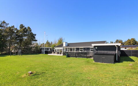 Emilia - 1.8Km from the Sea: Toit, Lot Terre, Chalet, Ferme, Champ, Cabanon, Grange, Biens, Batiments Jardin