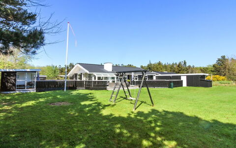 Emilia - 1.8Km from the Sea: Toit, Lot Terre, Chalet, Ferme, Champ, Cabanon, Grange, Biens, Batiments Jardin