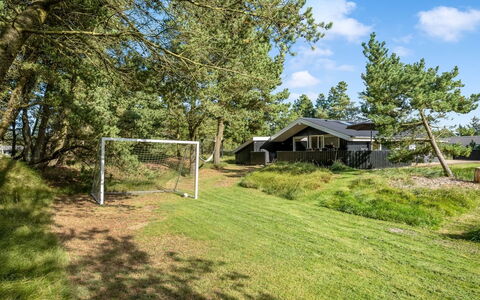 Eirik - 2.5Km from the Sea: Maison, Domicile, Chalet, Biens, Cour, Ferme, Siding, Batiments Jardin, Porche