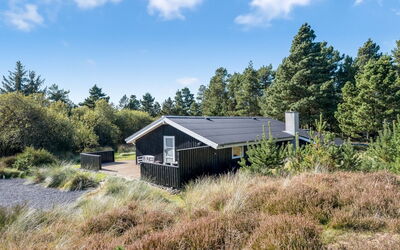 Eirik - 2.5Km from the Sea