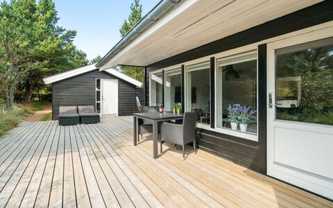 Solgunn - 900M from the Sea: Bois, Toit, Architecture, Domicile, Maison, Chalet, Siding, Dur, Pente, Biens