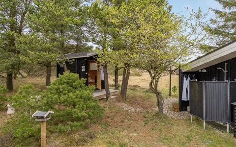 Taneli - 2.2Km from the Sea: Toit, Domicile, Maison, Siding, Chalet, Composite, Porte, Fenêtre À Guillotine, Biens, Cheminée