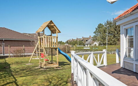 Alfredine - 1Km from the Sea: Bois, Toit, Architecture, Domicile, Maison, Chalet, Siding, Dur, Pente, Biens