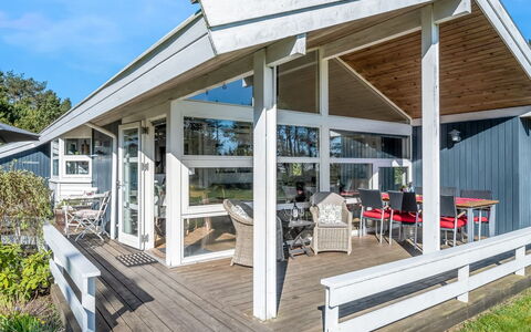 Eltje - 4Km from the Sea: Ombre, Porche, Plate-Forme, Conception, Siding, Dur, Structure En Plein Air, Store, Lumber, Planche