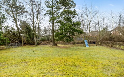 Ragnborg - 900M from the Sea: Vert, Herbe, Jaune, Arbuste, Lot Terre, Jardin, Couverture De Sol, Pelouse, Prairie, Aménagement Paysager