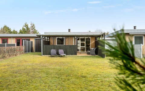 Ragnborg - 900M from the Sea: Herbe, Maison, Lot Terre, Toit, Domicile, Pelouse, Plaine, Zone Rurale, Jardin, Chalet