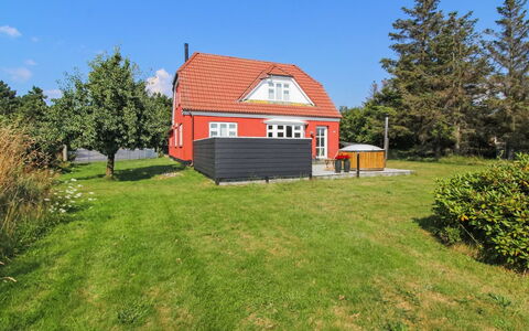 Thorlak - 1Km from the Sea: Herbe, Maison, Toit, Domicile, Chalet, Zone Rurale, Lot Terre, Pelouse, Ferme, Jardin