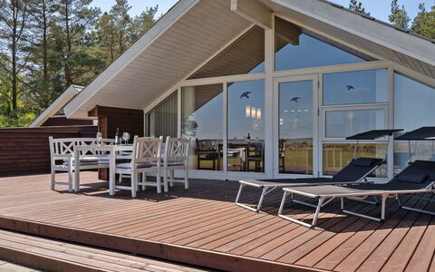 Saila - 500M to the Fjord: Domicile, Chalet, Porte, Biens, Ombre, Siding, Dur, Batiments Jardin, Porche, Conception
