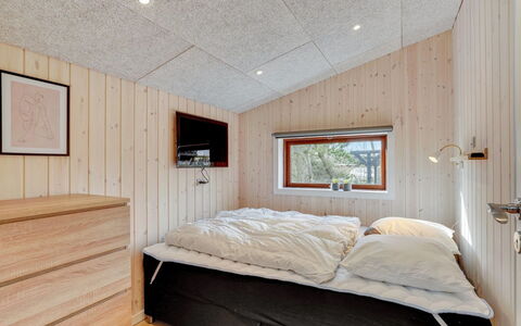 Mico - 500M from the Sea: Maison, Domicile, Chalet, Biens, Cour, Ferme, Siding, Batiments Jardin, Porche