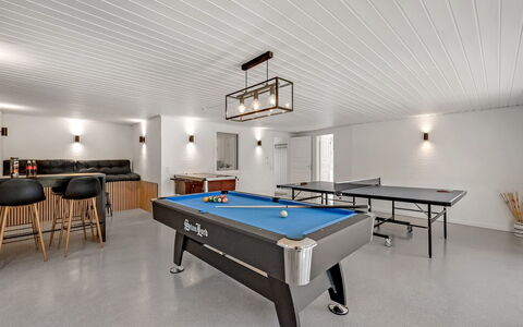 Allen - 1Km from the Sea: Chalet, Cabanon, Cabane, Ferme, Prairie, Cabane, Grange, Cabane En Rondins, Batiments Jardin