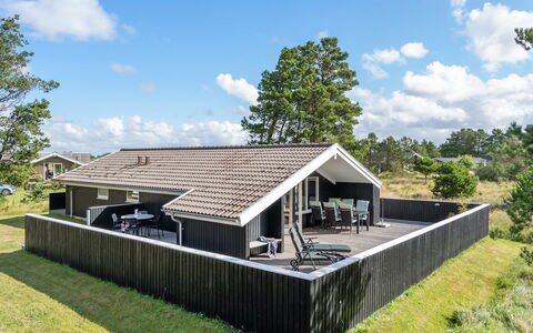 Albrecht - 1.8Km from the Sea
