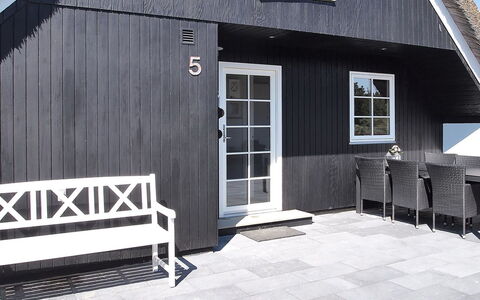Rasmina - 1.2Km from the Sea: Bois, Toit, Domicile, Siding, Chalet, Maison, Porte, Dur, Planche, Porche