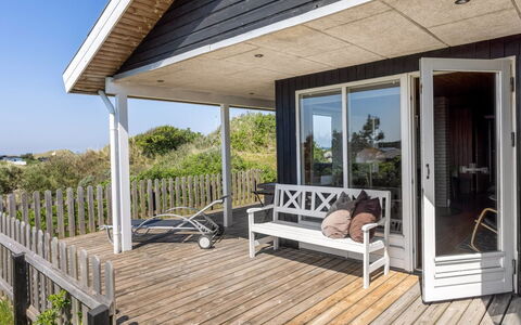 Letje - 500M from the Sea: Bois, Domicile, Porche, Plate-Forme, Dur, Toit, Tache De Bois, Parquet, Eco Hôtel