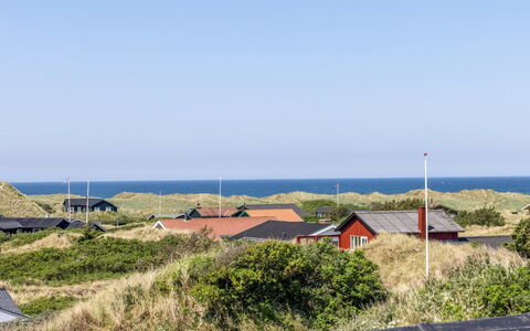 Letje - 500M from the Sea: Bois, Domicile, Porche, Plate-Forme, Dur, Toit, Tache De Bois, Parquet, Eco Hôtel