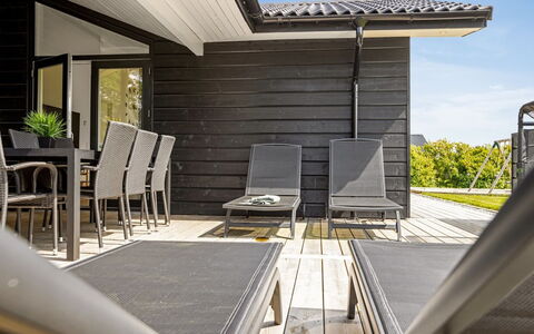 Aleksa - 500M from the Sea: Meubles, Design Intérieur, Sol, Sol, Plafond, Pièce, Chaise, Table, Appartement, Table Cuisine Et Salle A Manger
