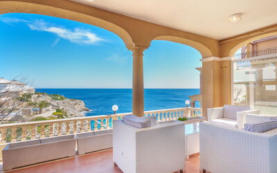 Magrana over the Sea (Private Pool).