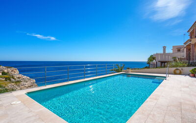 Magrana over the Sea (Private Pool).