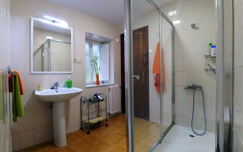 El Olivo: Pièce, Salle De Bains, Propriété, Bâtiment, Design Intérieur, Immobilier, Luminaire Plomberie, Maison, Sol, Plafond